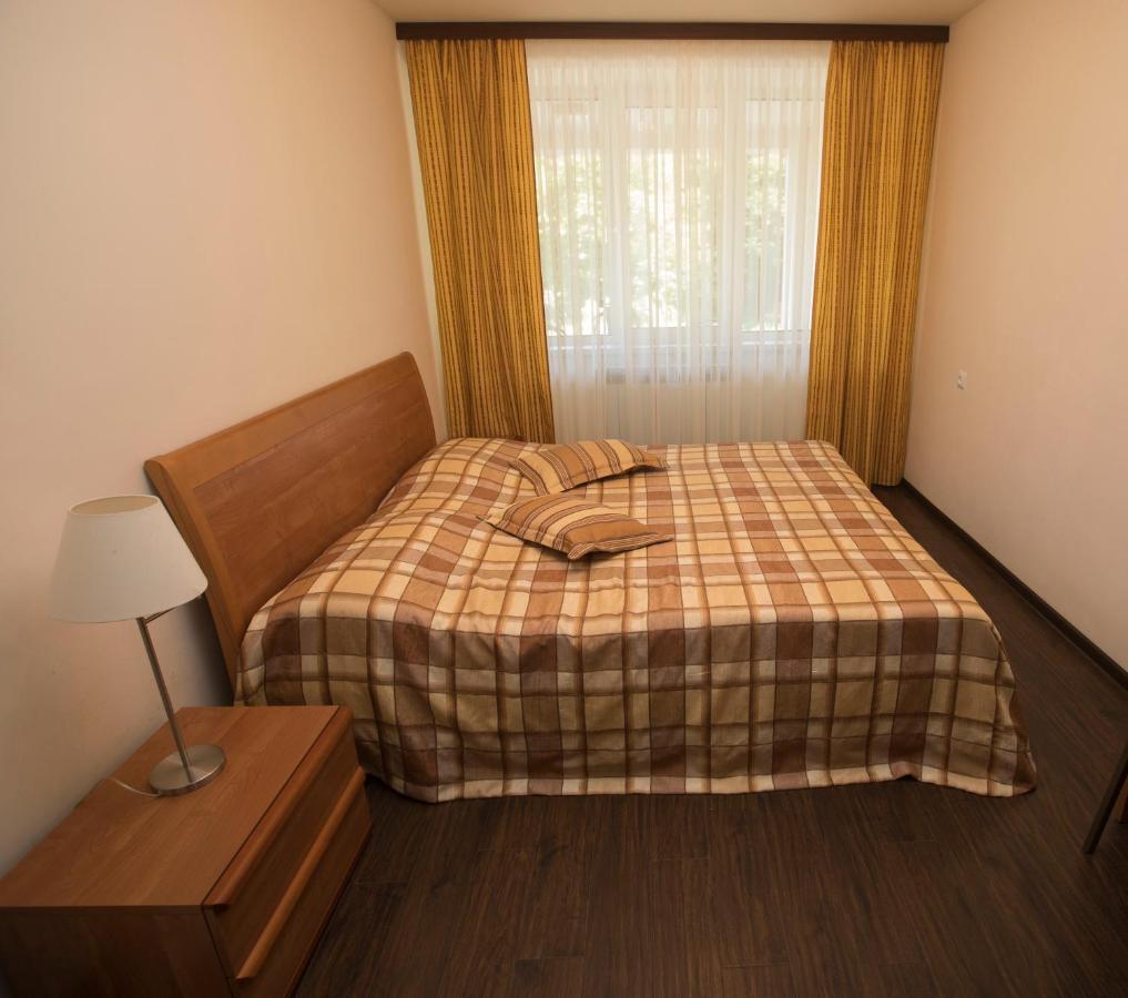 Tsaghkahovit Hotel Цахкадзор Екстериор снимка